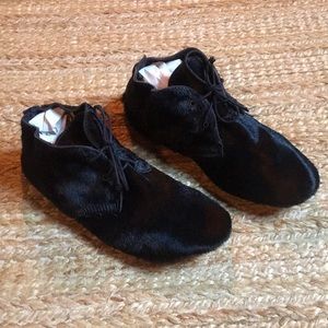 ANNIEL ITALIAN SOFT BLACK COW HAIR ANKLE SHOE 38